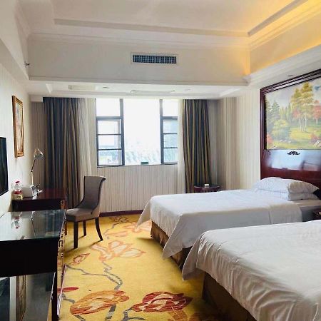 Vienna Hotel Foshan Nanhai City Square Exteriör bild
