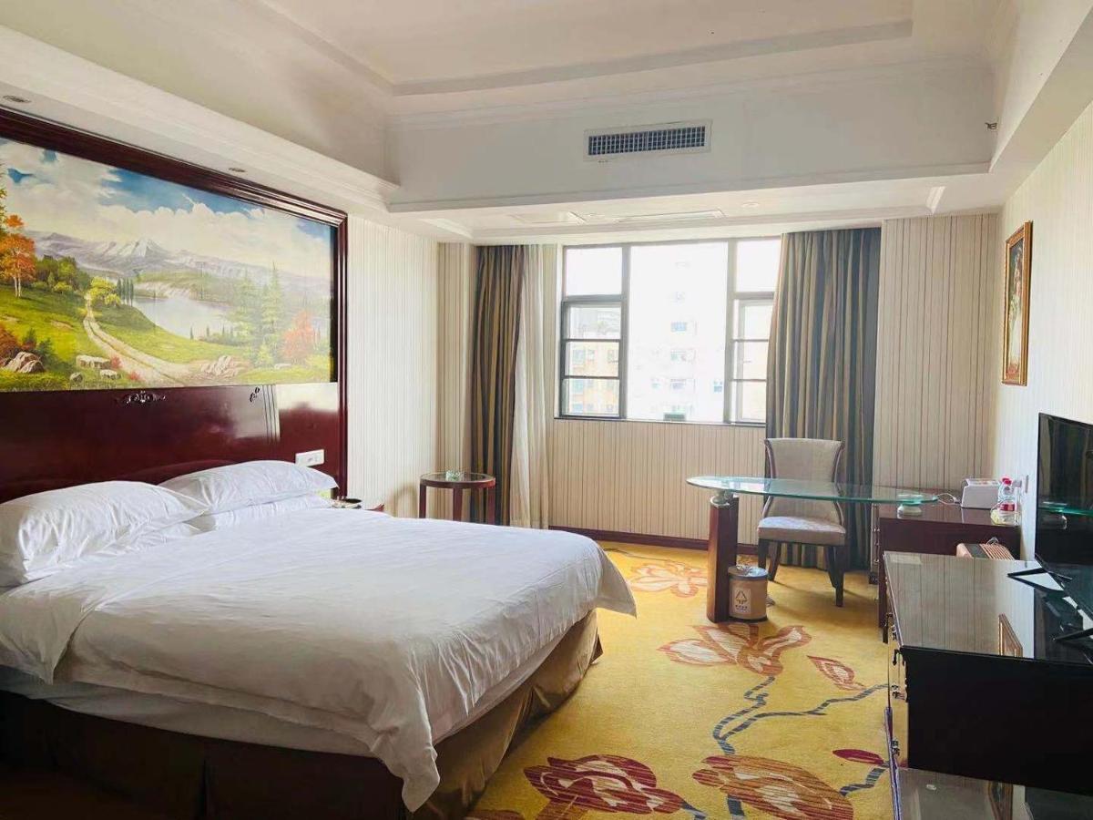 Vienna Hotel Foshan Nanhai City Square Exteriör bild